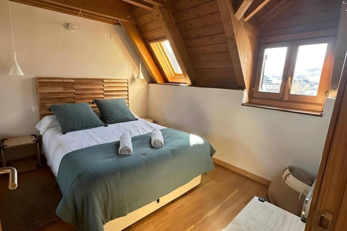 Apartmán Caleydos Duplex Diseno Garaje Wifi Sallent de Gállego Exteriér fotografie